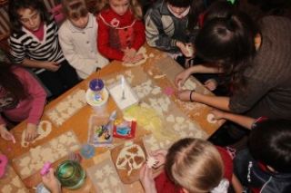 зустріч катехитичної школи ім. Олексія Зарицького, що при парафії Воздвиження Чесного Хреста, с. Семигинів, Стрийського району